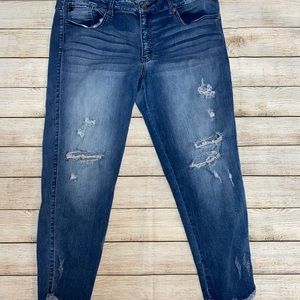 KanCan Mid Rise Tulip Hem Jeans Sz. 33